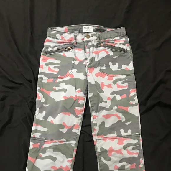 Camo pants - Picture 2 of 3